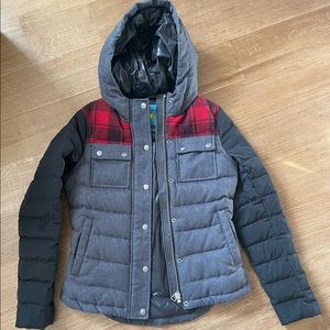 Moose Knuckles light weight puffer jacket